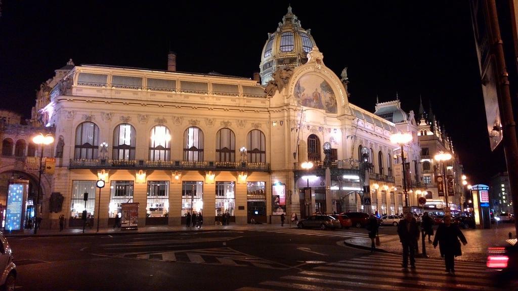Charles IV Apartments Prague Phòng bức ảnh