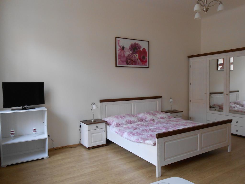 Charles IV Apartments Prague Phòng bức ảnh