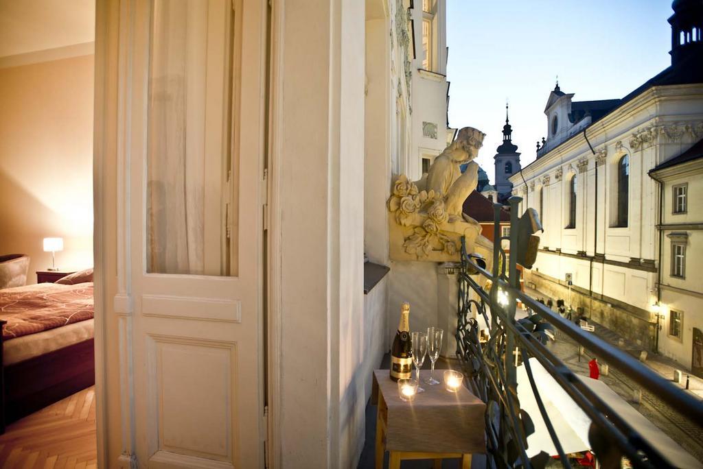 Charles IV Apartments Prague Ngoại thất bức ảnh
