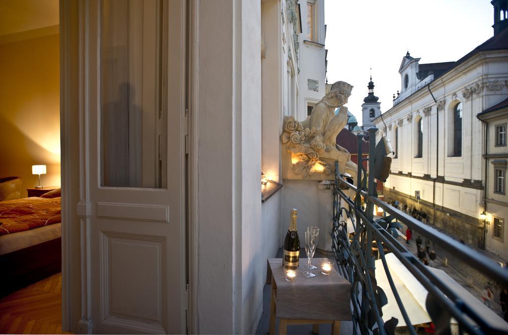 Charles IV Apartments Prague Ngoại thất bức ảnh