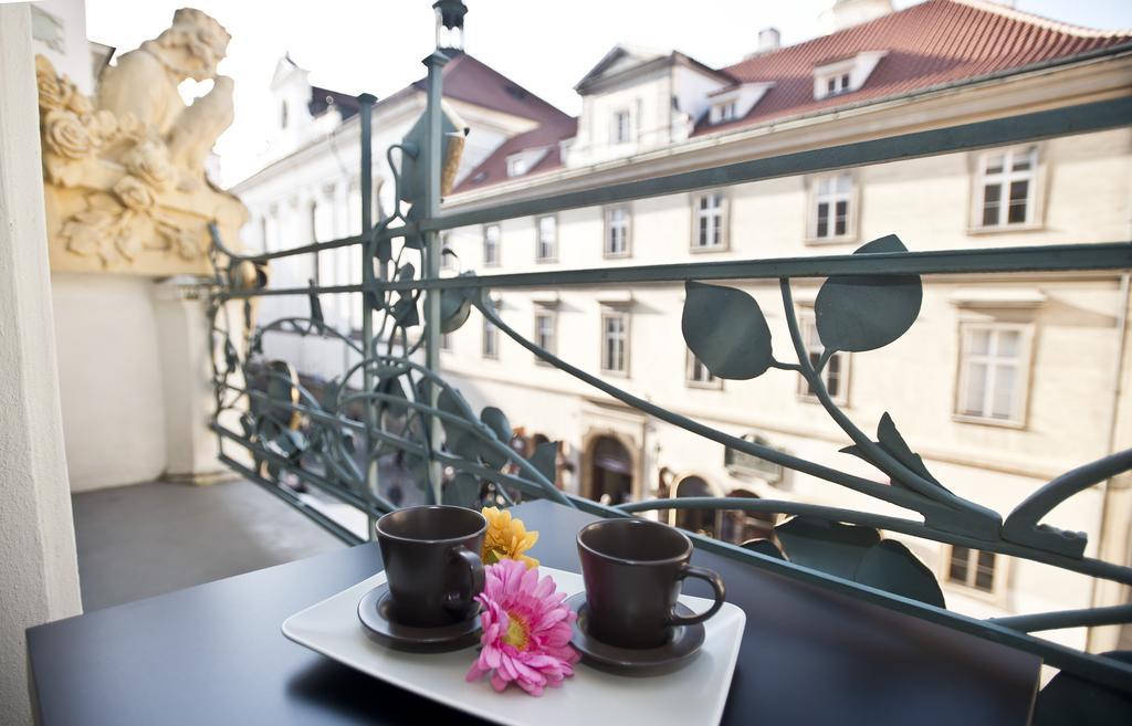 Charles IV Apartments Prague Ngoại thất bức ảnh